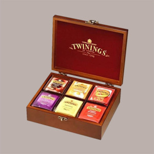 Scatola Legno 6 Scomparti + 60 Filtri Infusi Assortiti Twinings [5284a179]