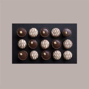 Scatola Porta Cioccolatini e Prodotti Dolciari in Pelle Oro con Fascia 145x75H35 mm 10 Pezzi [3164d950]