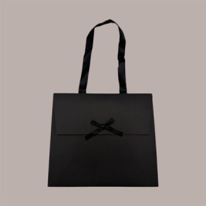 Borsa Carta Chiusura Velcro Nera con nastro in raso 24+11x21 cm 10 Pezzi [9fff6fdb]